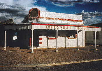 Birdsville pub 1975sm.jpg